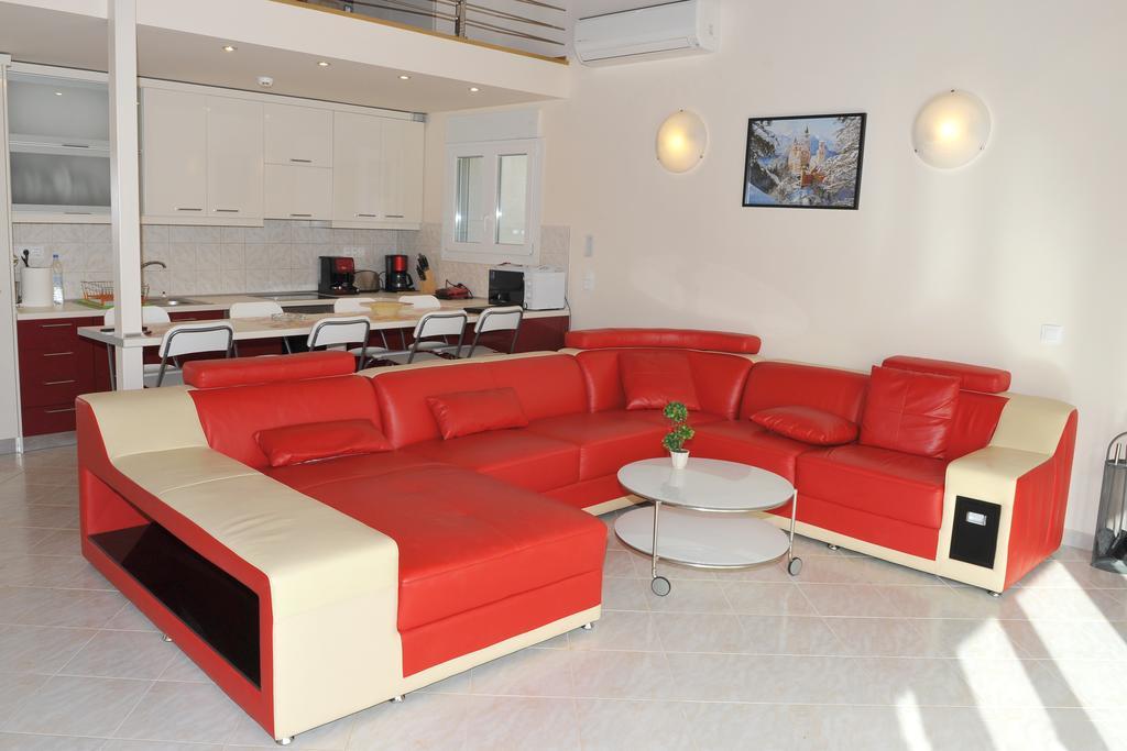 Villa Poulades جوفيا الغرفة الصورة