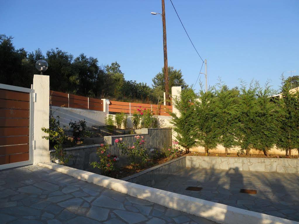 Villa Poulades جوفيا المظهر الخارجي الصورة